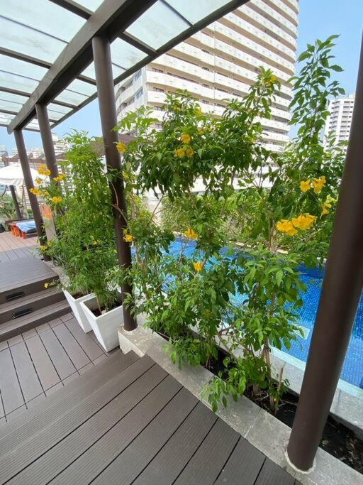 Delightful Condo In Central Location At Sukhumvit 49 Bangkok Esterno foto