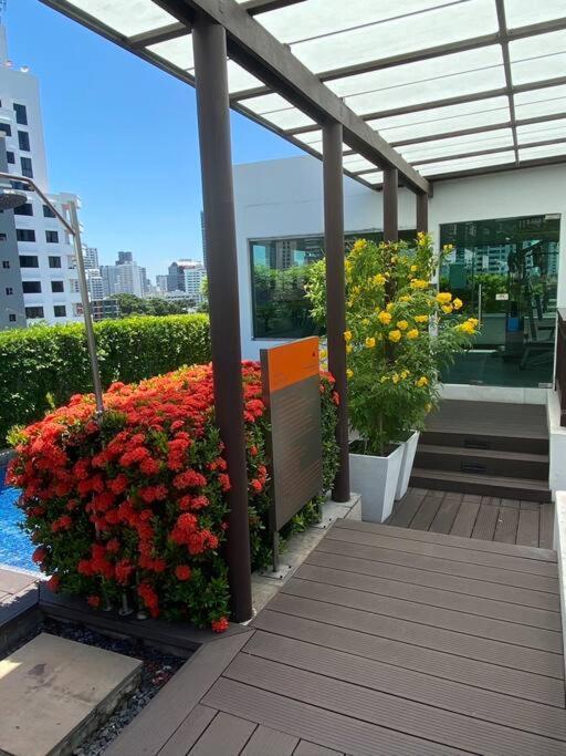 Delightful Condo In Central Location At Sukhumvit 49 Bangkok Esterno foto