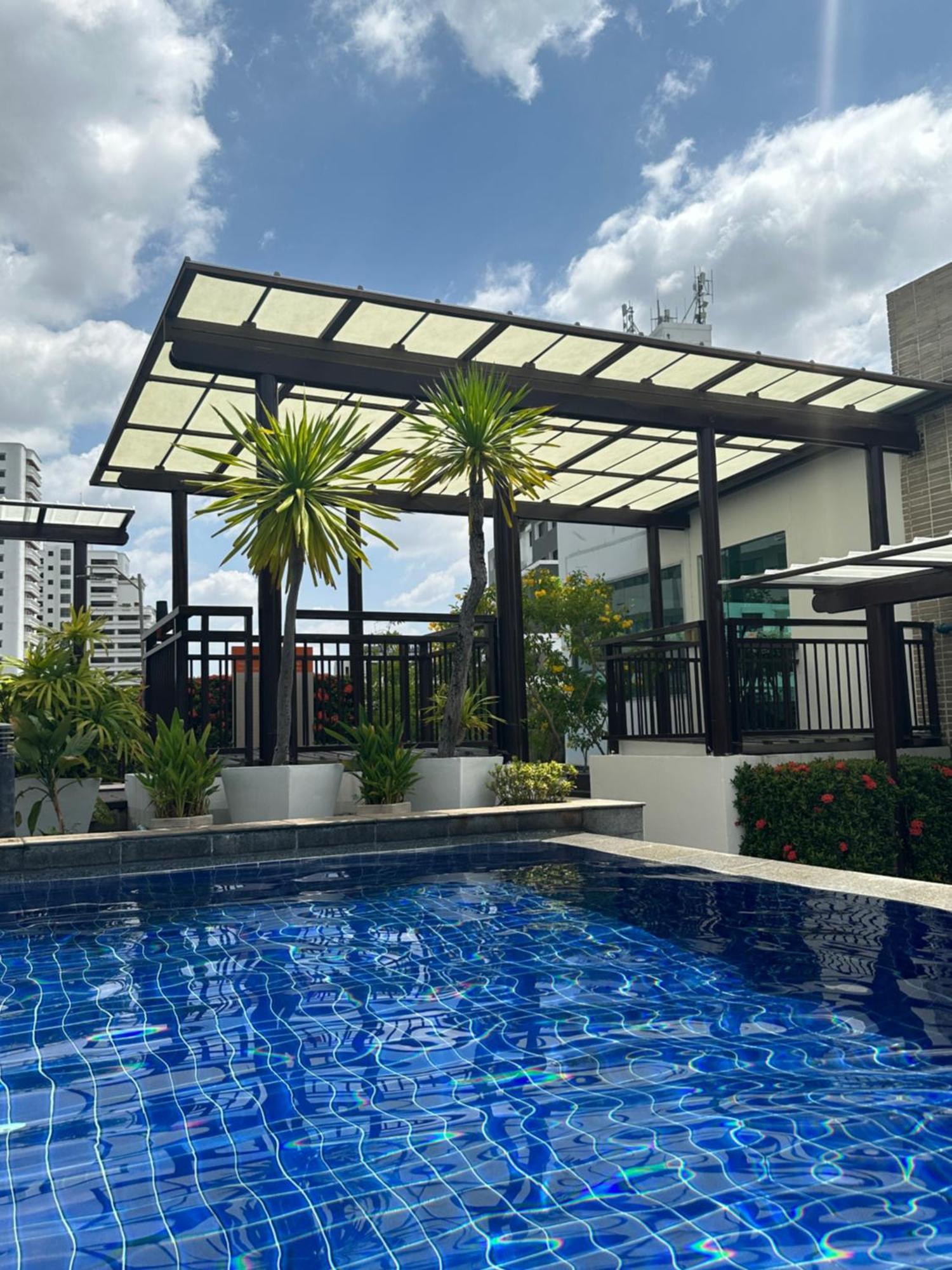Delightful Condo In Central Location At Sukhumvit 49 Bangkok Esterno foto